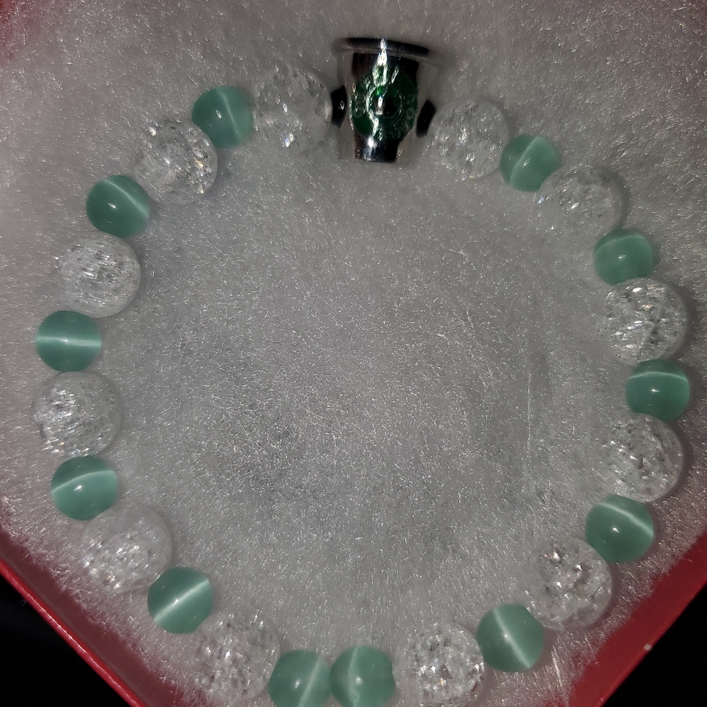 Bracelets - Picture 9 of 16